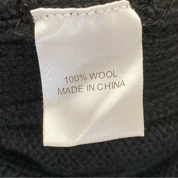 Tuckernuck Wool Sophia Button-Side Sweater-Black/Gold-Women’s S-Classic-NEW-NWT - Picture 9 of 12